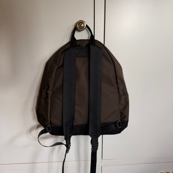 AR321 Backpack - Picture 2 of 4